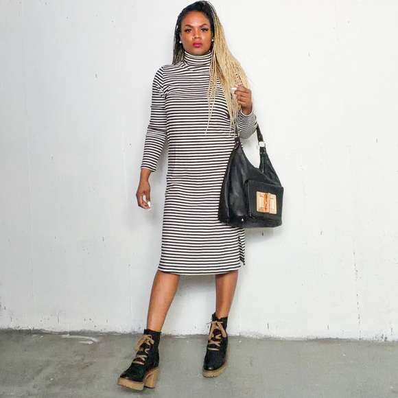 Joe Fresh Dresses & Skirts - Joe Fresh Black and White Striped Long Sleeve Dress, L